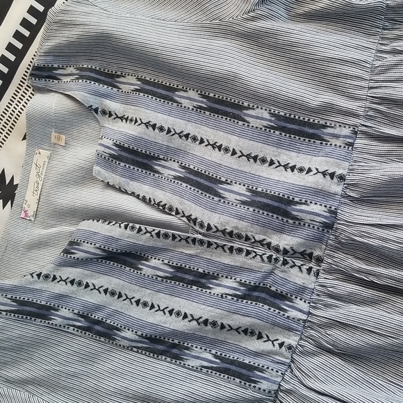 Sundance Tunic by True Grit - Picture 2 of 8